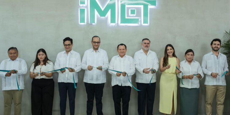 Gobernador Joaquín Díaz Mena encabeza arranque de la era de la Inteligencia Artificial en Yucatán