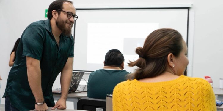 Modalidad Ejecutiva del iMET: estudia, trabaja y crece sin tener que elegir entreuno y otro
