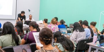 El iMET capacita a directivos y docentes de la SEGEY en Inteligencia Artificial