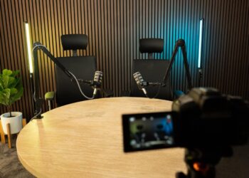 El iMET abre al público su cabina de podcast profesional en Mérida